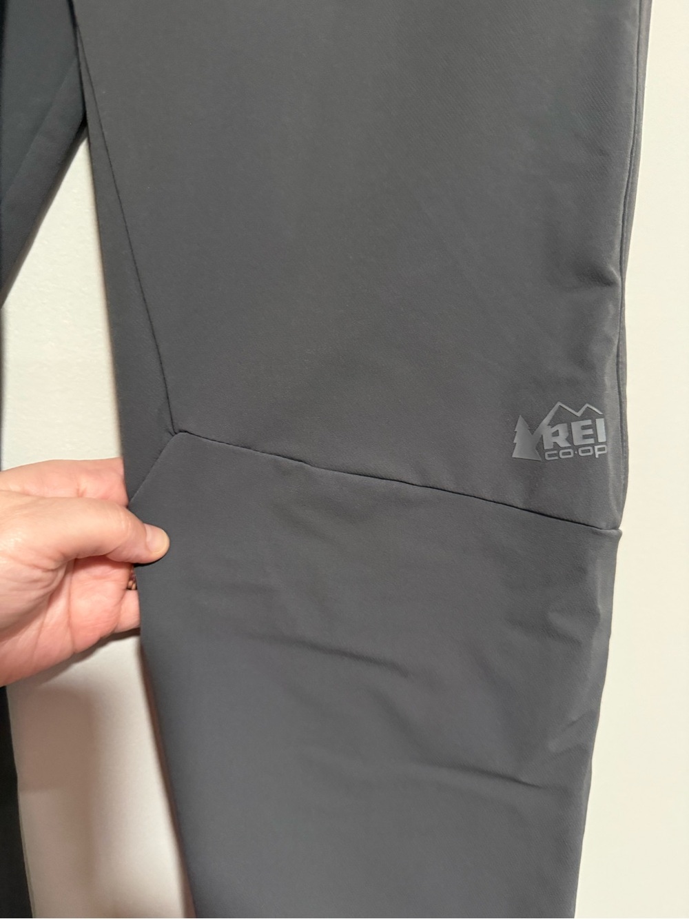 REI Women’s Charcoal Activator Hiking Outdoor Pants with Integrated Belt Size 6 - Picture 4 of 13